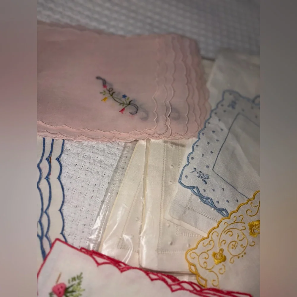 HUGE LOT 68 pcs Vintage Embroidered Table Linens Napkins Drink Coasters Madeira